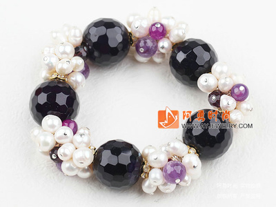 天然白珍珠紫瑪瑙彈力手鏈-寶石飾品-寶石手鏈-阿勇時(shí)尚飾品批發(fā)網(wǎng),專業(yè)的寶石飾品批發(fā)網(wǎng),在線提供大量時(shí)尚寶石飾品